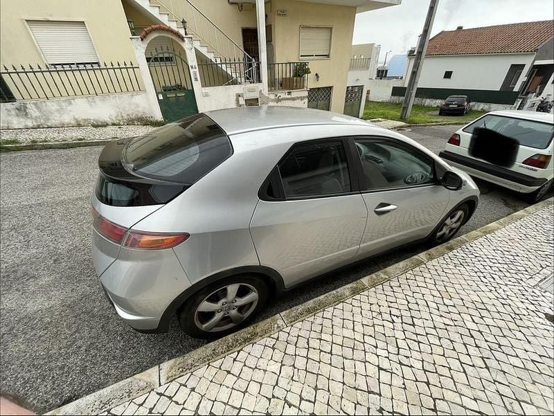 Usado Honda Civic 83 HP (61 kW) 2008 Sedan