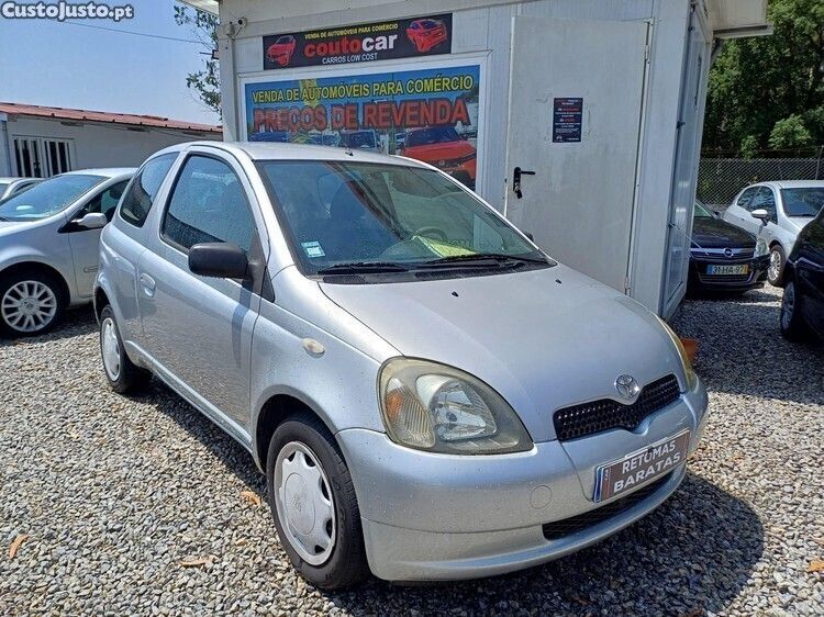Cinza Usado 1999 Toyota Yaris | € 1.965 (Preço justo) - Imagem 1/1