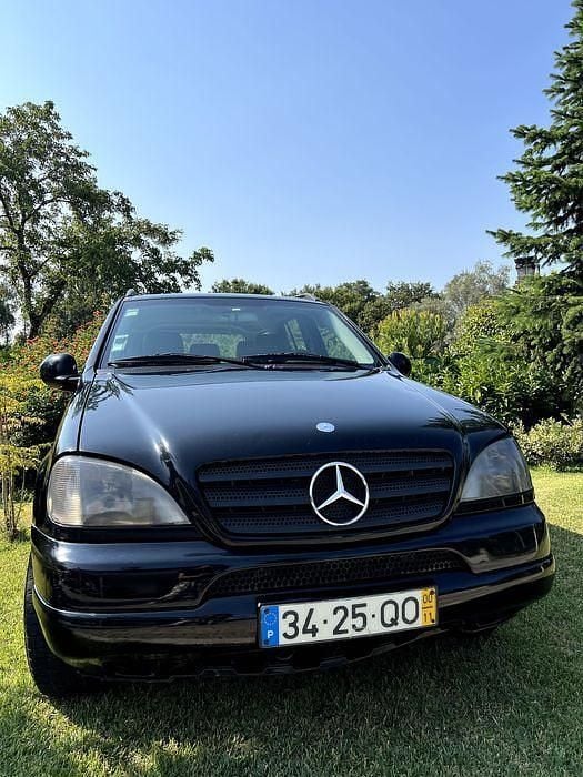 Usado 2000 Mercedes ML270 SUV | € 8.500 (Caro) - Imagem 1/4