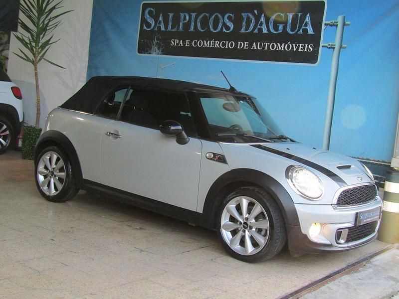 Usado Mini Cooper S Cabriolet 184 HP (135 kW) 2011 Cinza Cabrios