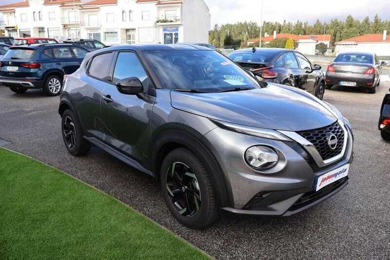 Cinzento Usado 2024 Nissan Juke SUV | € 25.800 (Preço elevado) - Imagem 1/4