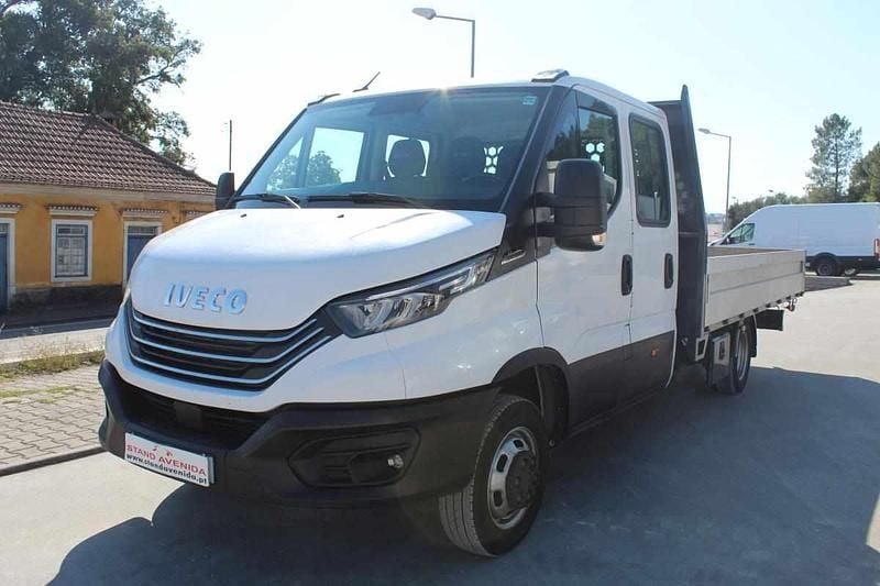 Branco Usado 2022 Iveco Daily | € 29.900 (Preço justo) - Imagem 1/4