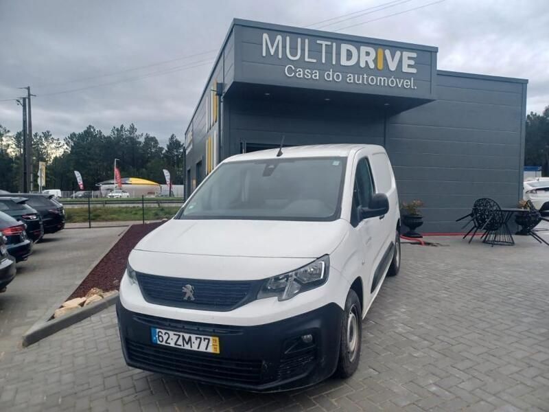 Branco Usado 2019 Peugeot Partner Monovolume | € 14.990 (Caro) - Imagem 1/4