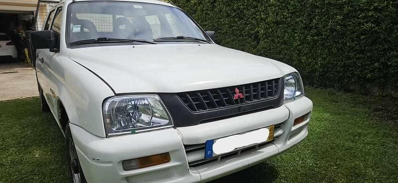 Usado Mitsubishi L200 90 HP (66 kW) 2002 Branco Pickup