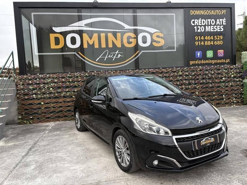 Preto Usado 2018 Peugeot 208 Citadino | € 12.500 (Preço justo) - Imagem 1/4