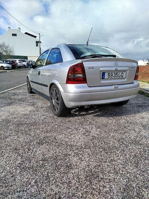 Usado Opel Astra 90 HP (66 kW) 1998