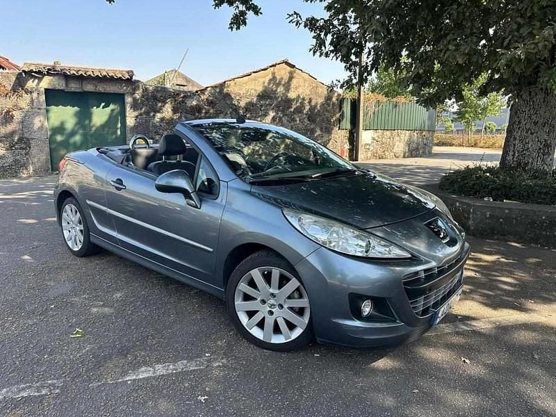 Cinzento Usado 2011 Peugeot 207 CC Cabrios | € 7.990 (Super Preço) - Imagem 1/4