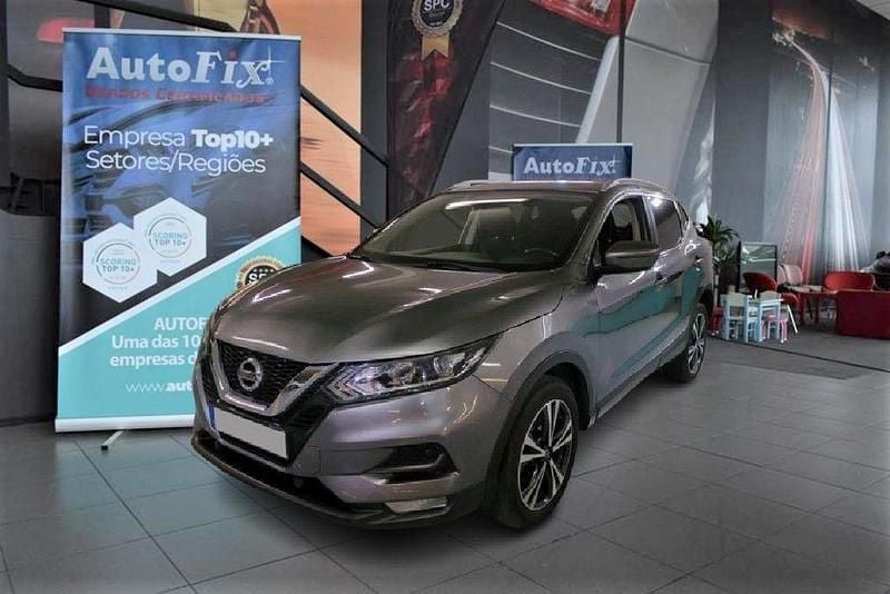 Cinzento Usado 2020 Nissan Qashqai Style Edition SUV | € 22.800 (Preço justo) - Imagem 1/4