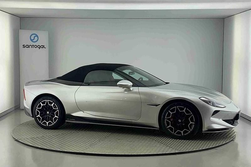 Novo MG Cyberster 375 kW (510 HP) 2025 Cinzento Cabrios