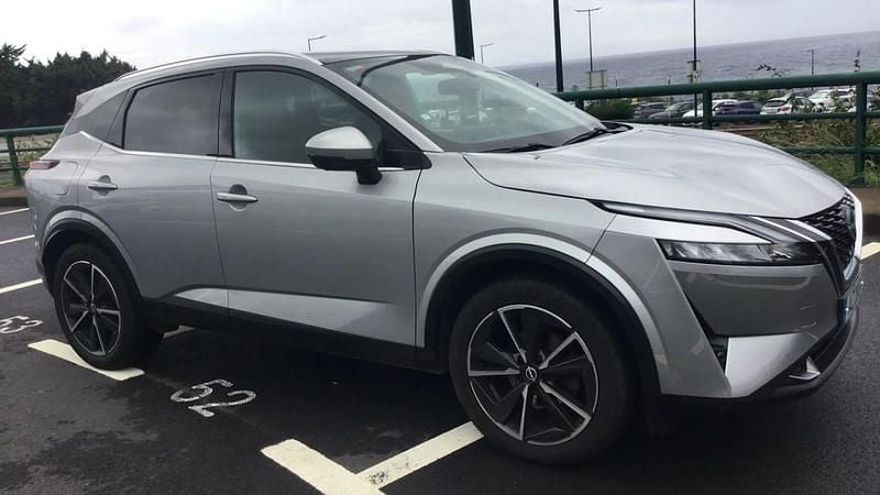 Cinzento Usado 2023 Nissan Qashqai SUV | € 26.490 (Preço justo) - Imagem 1/4