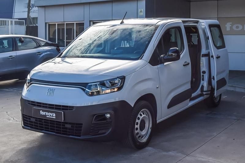 Usado Fiat Doblò 100 HP (73 kW) 2023 Branco Monovolume
