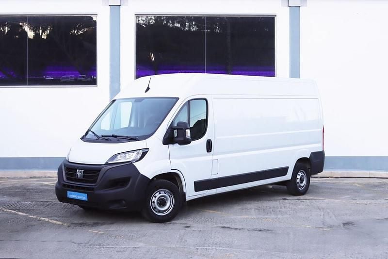 Branco Usado 2023 Fiat Ducato Van | € 24.900 (Super Preço) - Imagem 1/4