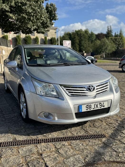 Usado 2010 Toyota Avensis Sedan | € 6.750 (Preço justo) - Imagem 1/4