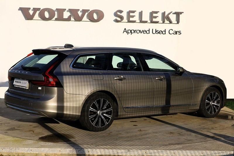 Usado Volvo V90 Inscription 341 HP (250 kW) 2021 Cinzento Carrinha