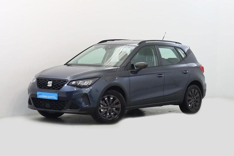 Cinzento Usado 2023 Seat Arona SUV | € 17.900 (Preço justo) - Imagem 1/4