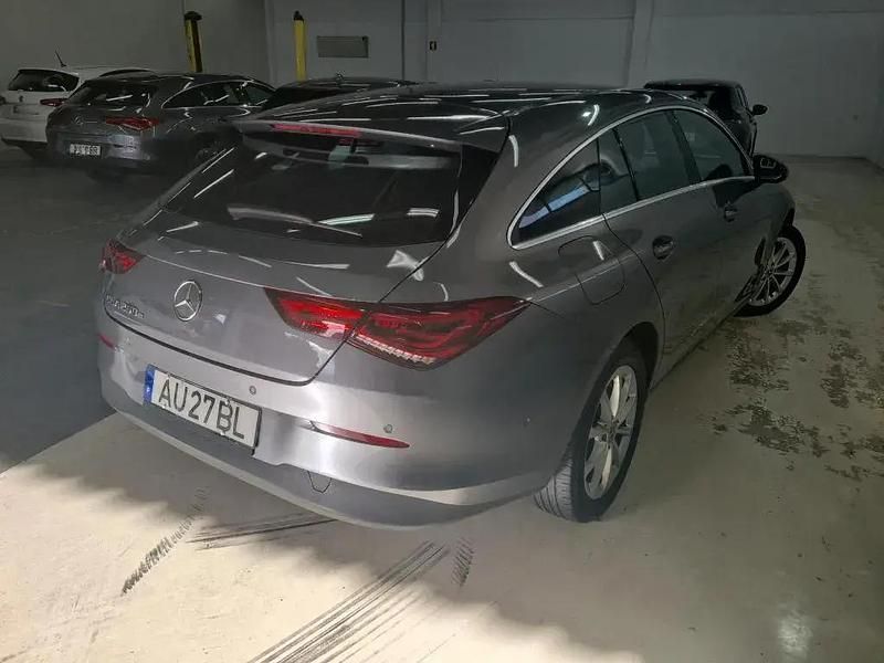 Usado Mercedes CLA250e Shooting Brake Style 218 HP (160 kW) 2022 Cinza Carrinha