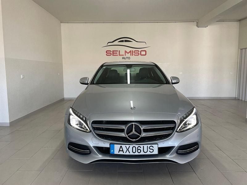 Usado Mercedes C180 Avantgarde 116 HP (85 kW) 2015 Cinza Sedan