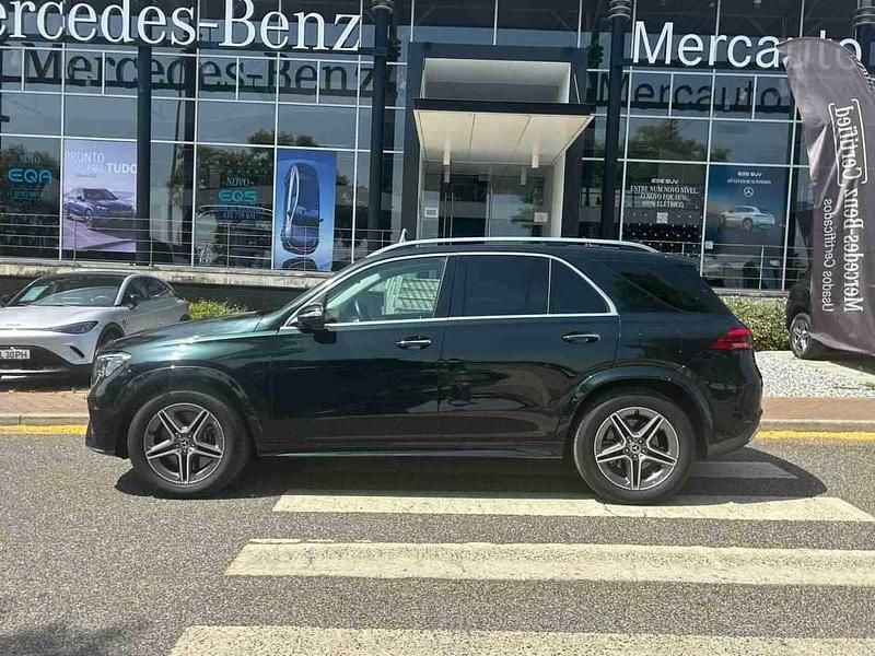 Verde Usado 2024 Mercedes 350 | € 89.900 - Imagem 1/4