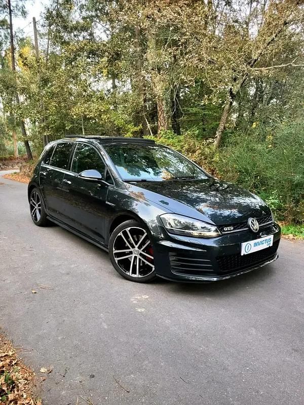 Cinza escuro Usado 2014 VW Golf VII GTD Citadino | € 16.990 (Preço justo) - Imagem 1/4