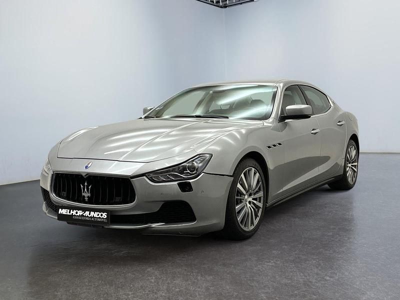 Cinza Usado 2014 Maserati Ghibli Coupé | € 38.750 - Imagem 1/4