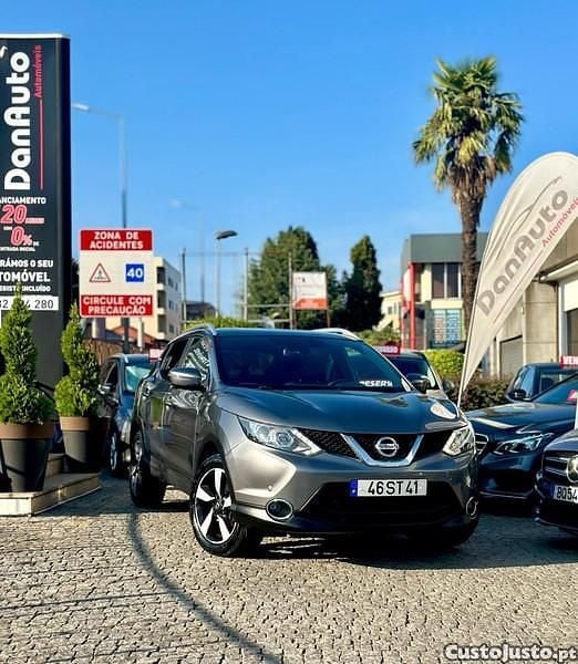 Cinza Usado 2017 Nissan Qashqai Tekna SUV | € 17.445 (Bom preço) - Imagem 1/1