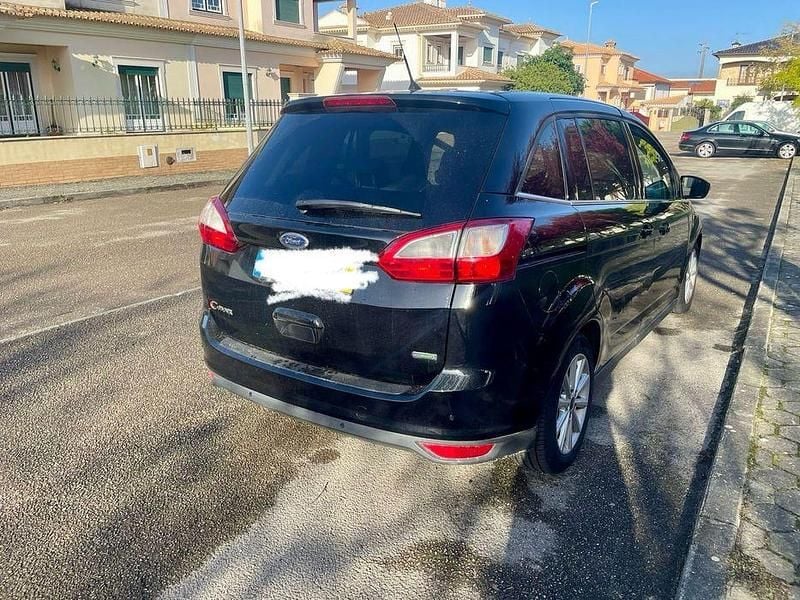 Usado Ford Grand C-Max 125 HP (91 kW) 2016 Monovolume