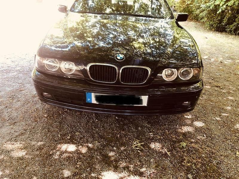 Usado 2001 BMW 530 Sedan | € 2.500 - Imagem 1/4