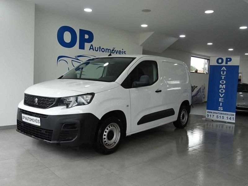 Branco Usado 2019 Peugeot Partner Premium Monovolume | € 15.250 (Preço justo) - Imagem 1/4