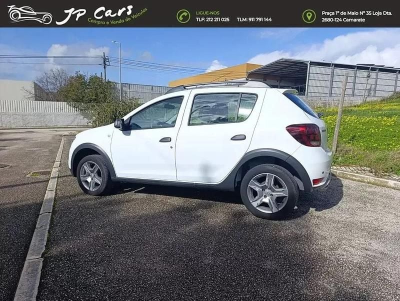 Usado Dacia Sandero Stepway 90 HP (66 kW) 2017 Branco