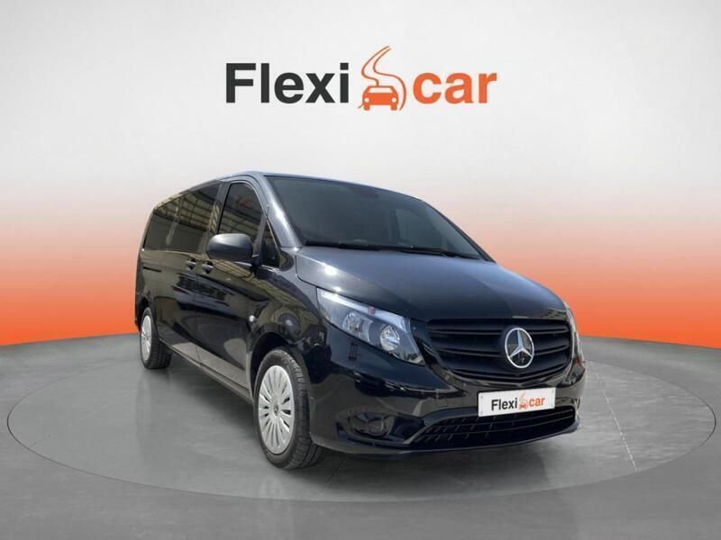 Preto Usado 2022 Mercedes Vito Monovolume | € 46.290 - Imagem 1/4
