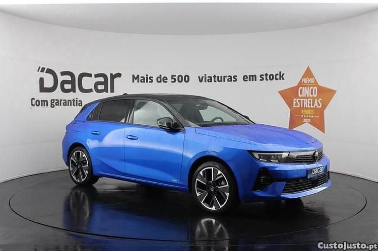 Azul Usado 2023 Opel Astra Citadino | € 27.599 (Preço justo) - Imagem 1/1