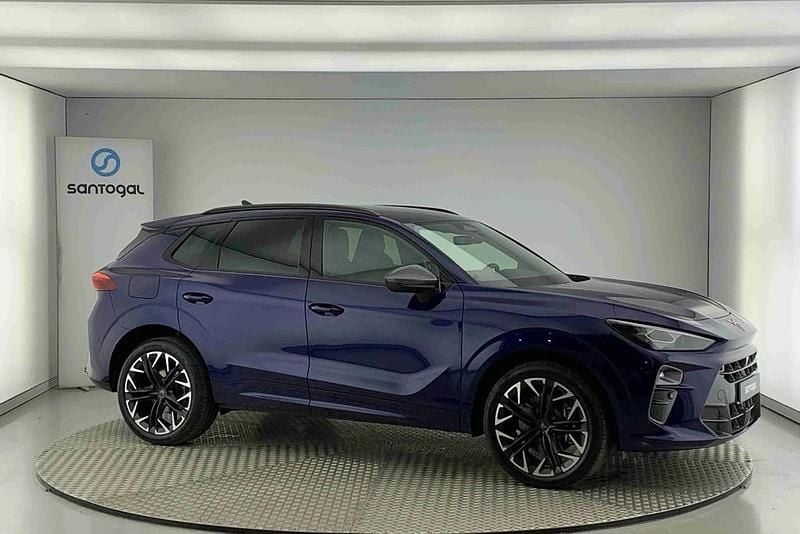 Azul Usado 2025 Cupra Terramar SUV | € 47.990 - Imagem 1/4