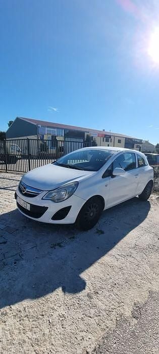 Usado 2011 Opel Corsa | € 3.500 (Super Preço) - Imagem 1/4