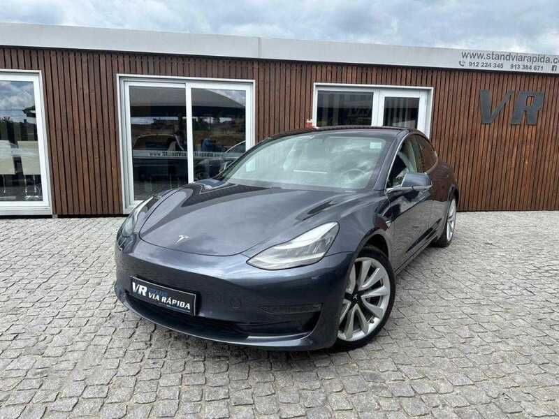 Cinzento Usado 2019 Tesla Model 3 Sedan | € 24.490 (Preço justo) - Imagem 1/4