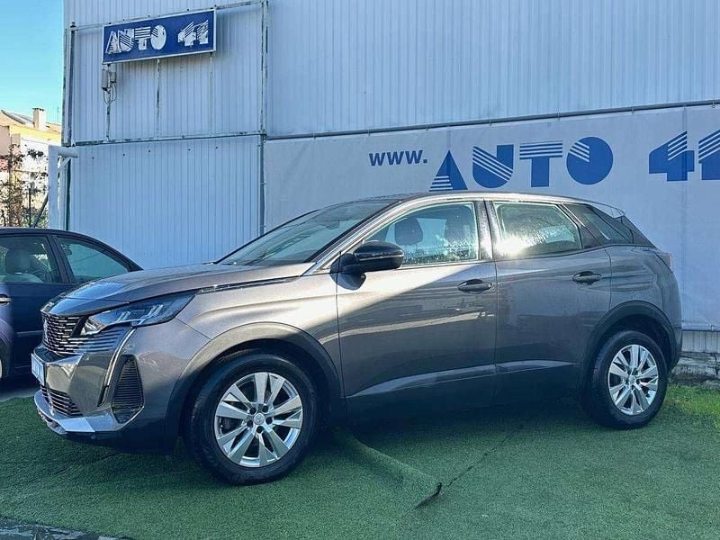 Usado Peugeot 3008 Active 130 HP (95 kW) 2022 Cinza SUV