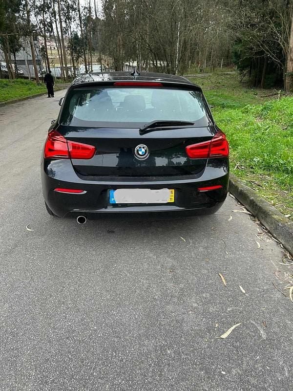 Usado BMW 116 116 HP (85 kW) 2015 Preto Citadino