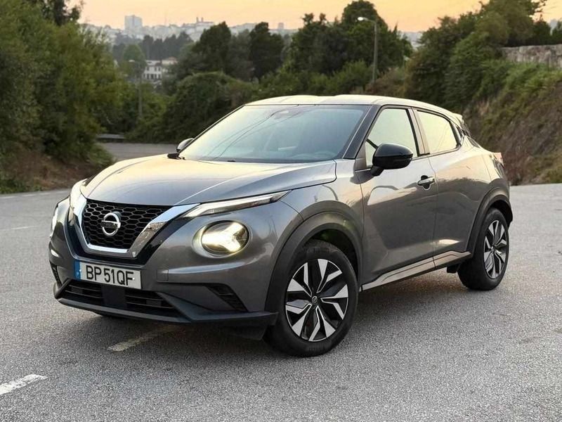 Cinzento Usado 2022 Nissan Juke SUV | € 17.950 (Bom preço) - Imagem 1/4