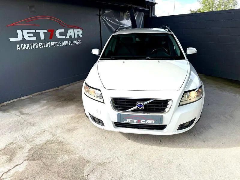Usado Volvo V50 Momentum 109 HP (80 kW) 2008 Branco Carrinha