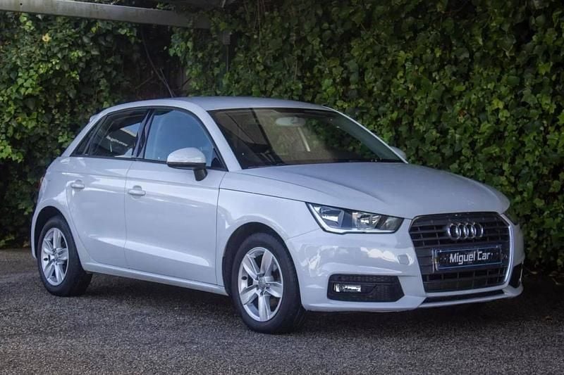 Branco Usado 2017 Audi A1 Sportback Sport Citadino | € 15.990 (Preço justo) - Imagem 1/4