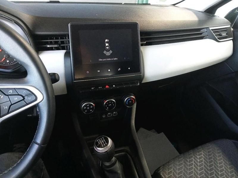 Usado Renault Clio V Evolution 100 HP (73 kW) 2023 Preto