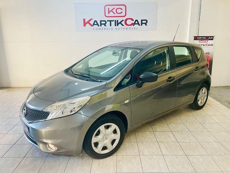 Cinzento Usado 2014 Nissan Note Monovolume | € 7.950 (Preço justo) - Imagem 1/4