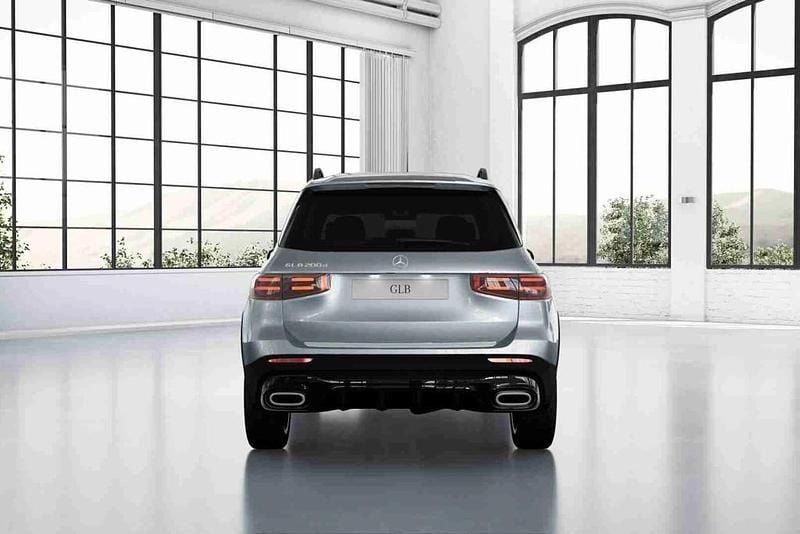 Prateado Novo 2025 Mercedes GLB200 Progressive SUV | € 67.901 - Imagem 1/4