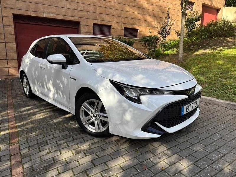 Branco Usado 2021 Toyota Corolla | € 21.900 (Bom preço) - Imagem 1/4