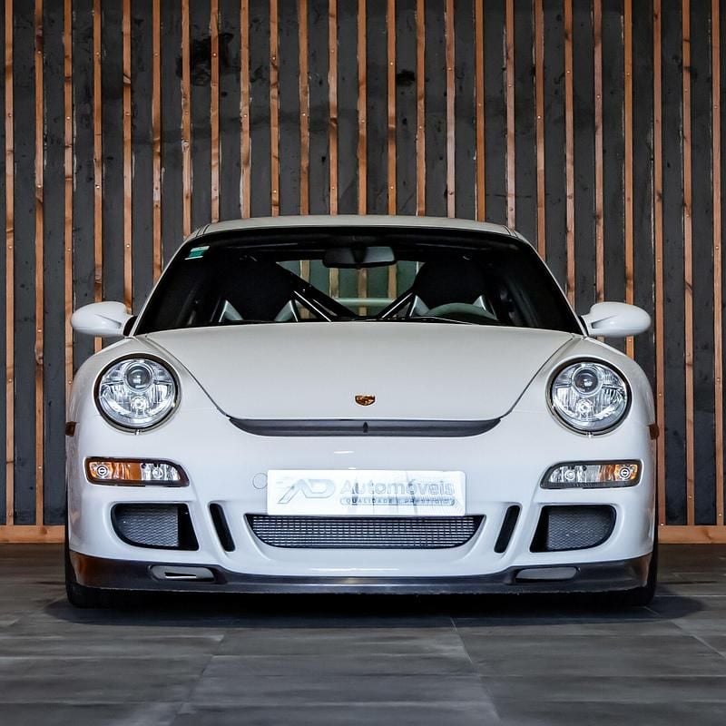 Branco Usado 2006 Porsche 911 Carrera Coupé | € 150.900 - Imagem 1/4