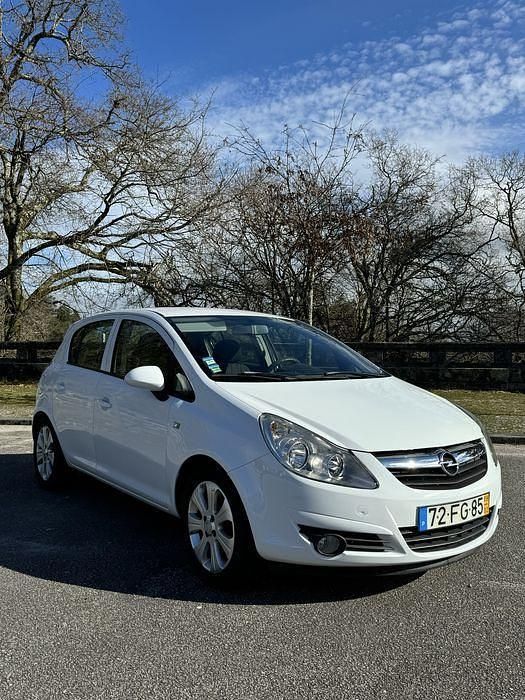 Usado 2008 Opel Corsa Enjoy Sedan | € 5.500 (Preço elevado) - Imagem 1/4