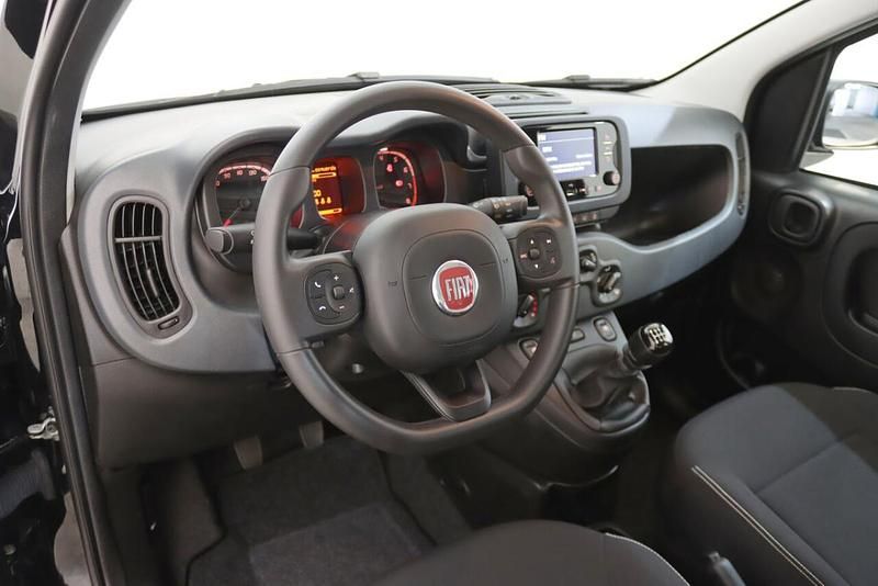 Preto Usado 2024 Fiat Panda Citadino | € 13.750 (Preço justo) - Imagem 1/2