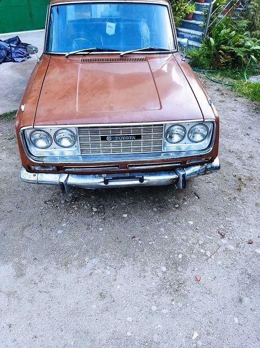 Usado 1965 Toyota Corona Sedan | € 2.800 - Imagem 1/4