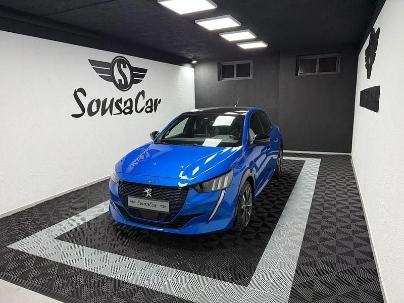 Azul Usado 2021 Peugeot e-208 GT Citadino | € 17.900 (Bom preço) - Imagem 1/4