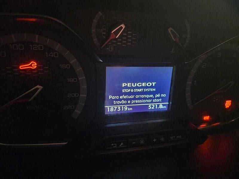 Preto Usado 2019 Peugeot Rifter Monovolume | € 20.000 - Imagem 1/4