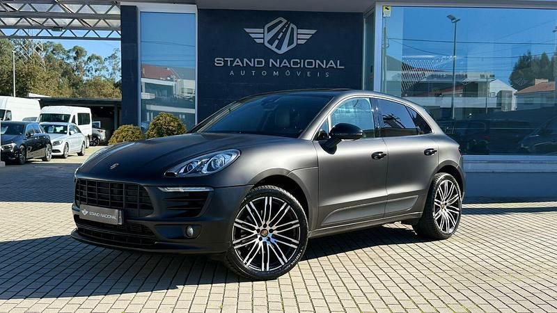 Preto Usado 2018 Porsche Macan SUV | € 44.900 - Imagem 1/4